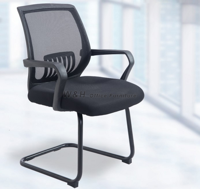 L-type black classic office chair